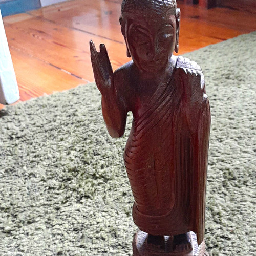 Buddha figur aus holz - buddha,